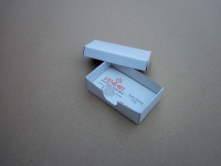 Krabička na vizitky bílo-šedá (92x55x26)