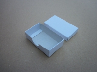 Krabička na vizitky bílo-šedá (92x55x26)