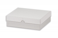 Dárková krabička bez průhledu – bílá (230x190x70 mm)