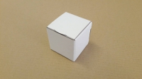 Dárková krabička 67x67x67 bílo-hnědá