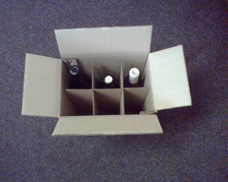 Krabice s mřížkou na 6 ks lahví vína, hnědá