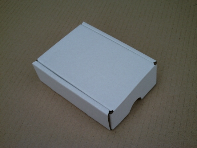 Dárková krabička Fefco 0427 bílo-hnědá(100x100x30)