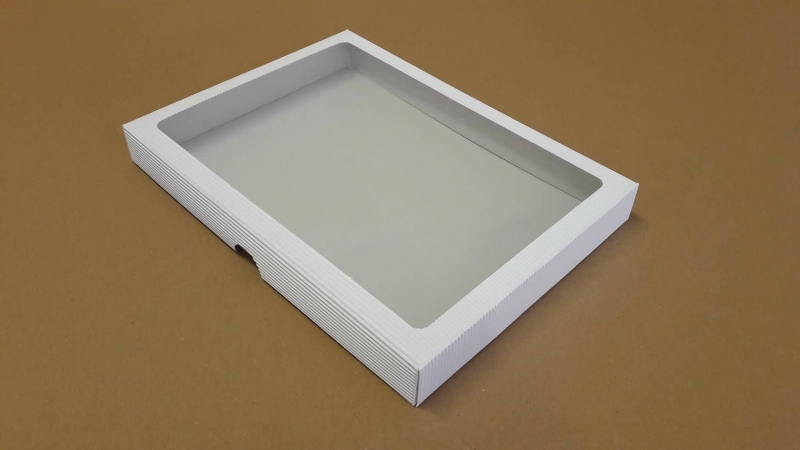 Dárková krabička s průhledem obdélník - bílá (370x270x40 mm)
